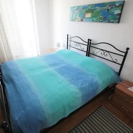 Fuer 4 Personen 1 Kind Ca 65 M In Novigrad, Adriakueste Kroatien Westkueste Von Istrien * Karpinjan