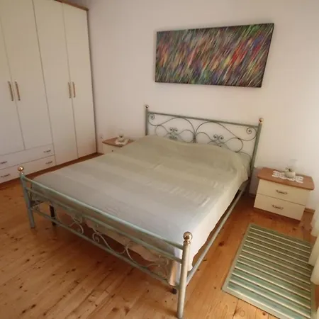 Fuer 4 Personen 1 Kind Ca 65 M In Novigrad, Adriakueste Kroatien Westkueste Von Istrien Apartment